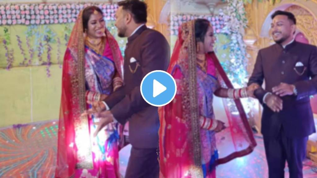 Wedding groom dances on aaj se teri song for bride funny video Wedding groom dances on aaj se teri song for bride funny video