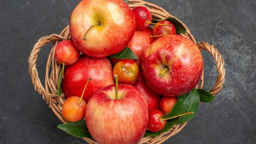 add apples into your daily diet