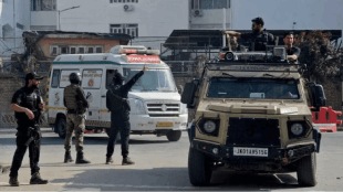 Pahalgam Terror Attack 38 people from Raigad trapped in Kashmir one killed one injured in terrorist attack