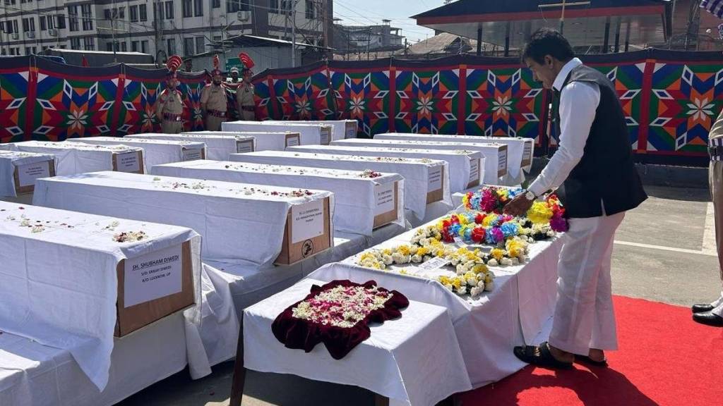 Bodies of three tourists from Dombivli will brought to Mumbai by special flight today afternoon Bodies of three tourists from Dombivli will brought to Mumbai by special flight today afternoon