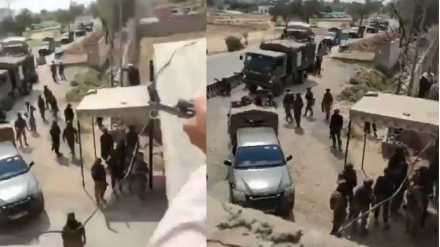 Pakistani Police vs Soldiers Conflict
