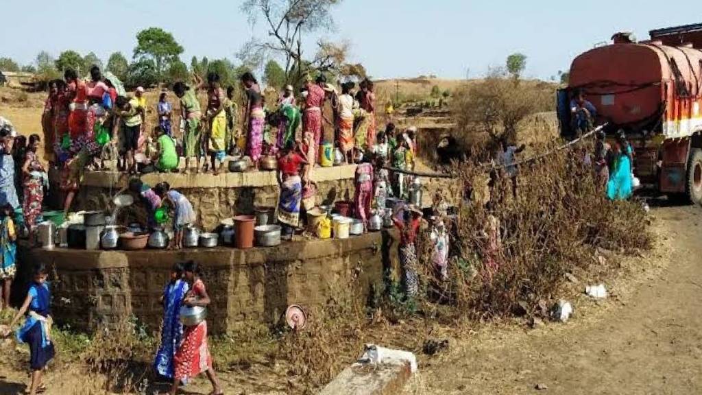 water scarcity four talukas Palghar district water supply through 19 tankers