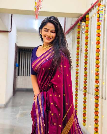Prapti Redkar Purple Narayanpeth Saree
