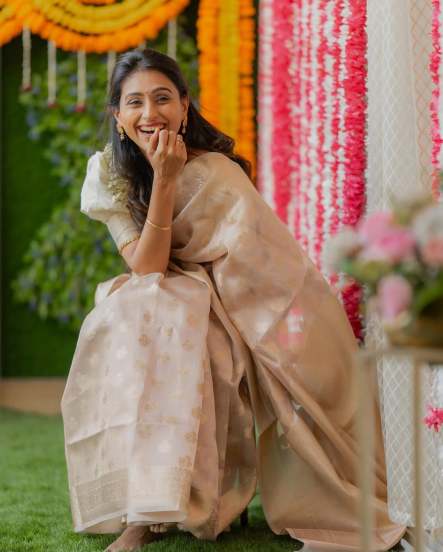Reshma Shinde Saree Look Photoshoot