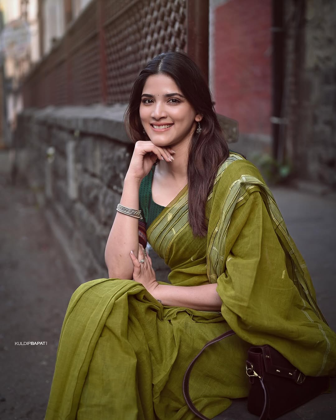 Marathi actress sayali patil saree look