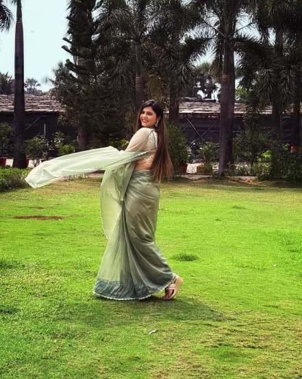 marathi actress veena jagtap saree look