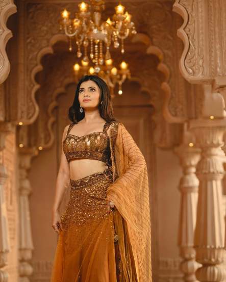 marathi actress ruchira jadhav classy photoshoot