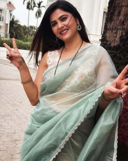 marathi actress veena jagtap saree look