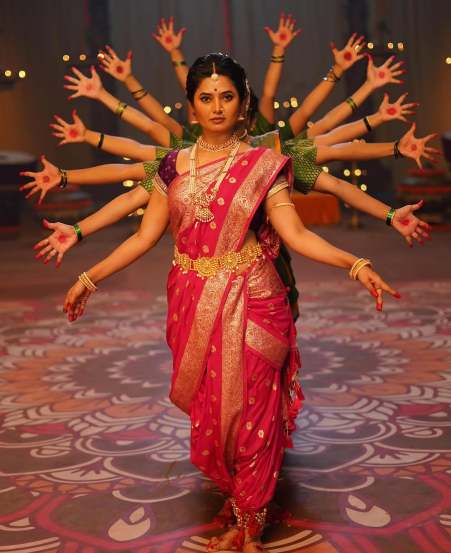Prajakta Mali shares photos from the film 6 months after the release of phullwanti