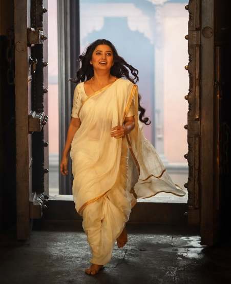 Prajakta Mali shares photos from the film 6 months after the release of phullwanti