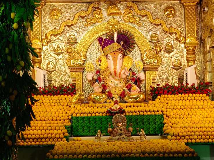 Shreemant Dagadusheth Halwai Ganpati Pune