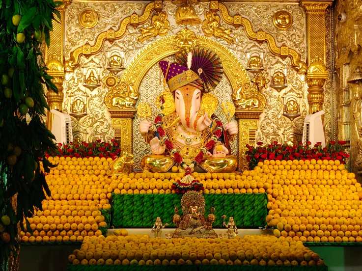 Shreemant Dagadusheth Halwai Ganpati Pune