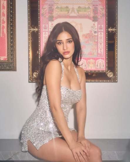 Disha Patani's Hot Photos Set Social Media On Fire Have You Seen Them Yet viral photos