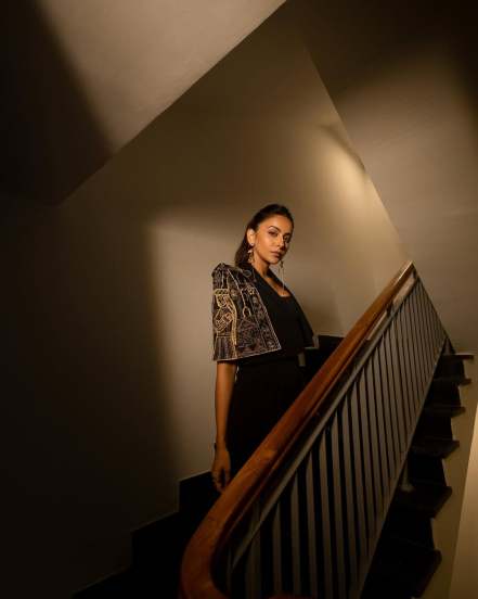 Rakul Preet Singh Turns Heads in Bold Black Suit, Fans Can’t Get Enough of Her Boss Look