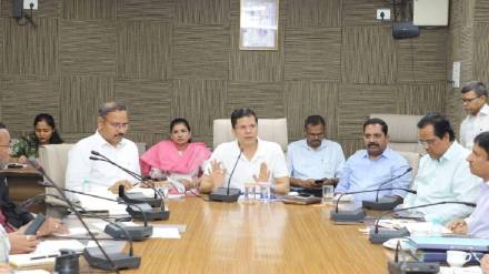 Thane Municipal Commissioner Saurabh Rao instructs Inspect roads potholes monsoon
