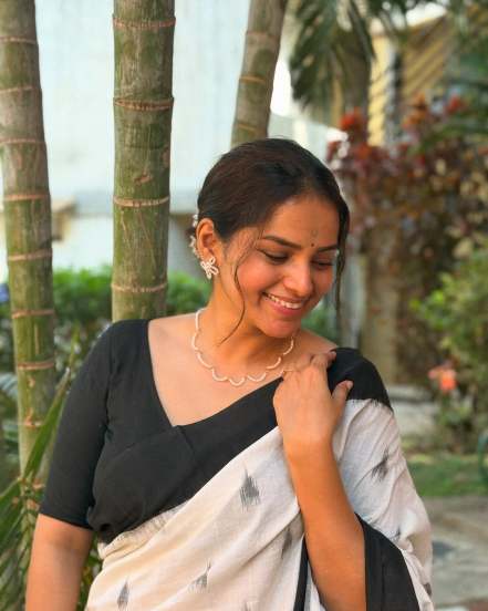 Titeekshaa Tawde Chandrakala Paithani Saree