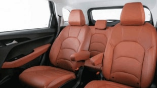 Top 5 cheapest 6 seaters with big space in cheap price
