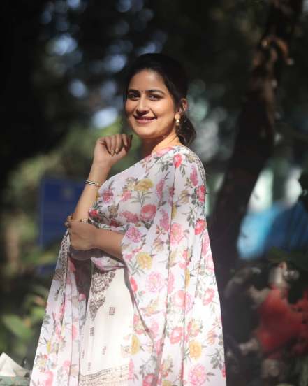 Vaidehi Parashurami White Dress Summer Look