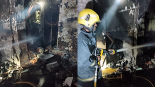 Massive fire breaks out at house in Vasai due to cylinder explosion Firefighter and police personnel slightly injured