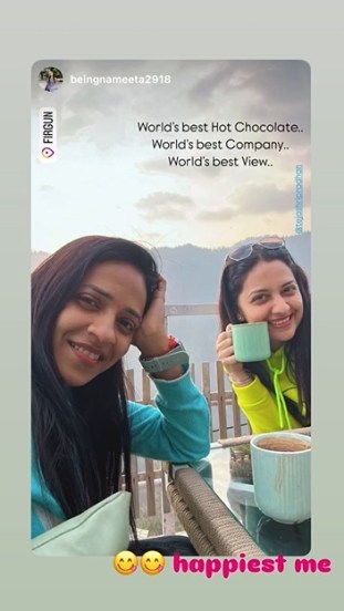 tejashri pradhan trip on himachal pradesh with best friend photos viral