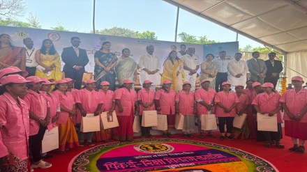 Pink e-rickshaw, Ajit Pawar, pune, loksatta news,