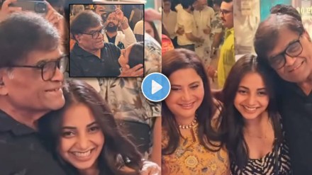 actress sayali sanjeev meets ashok saraf and nivedita at premiere show actress sayali sanjeev meets ashok saraf and nivedita at premiere show