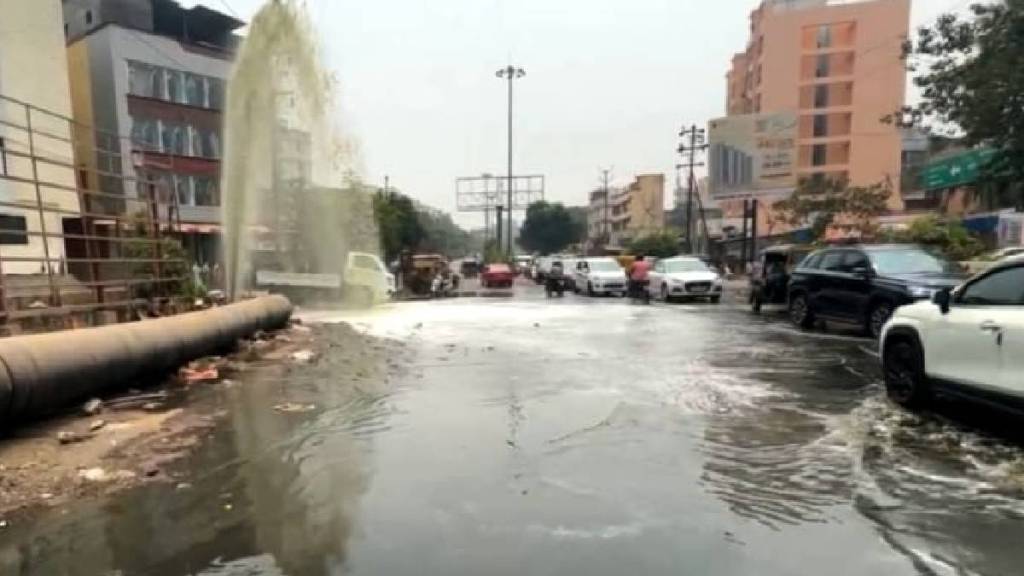 chemical wastewater pipeline burst Karjat Road badlapur chaos among drivers and pedestrians chemical wastewater pipeline burst Karjat Road badlapur chaos among drivers and pedestrians