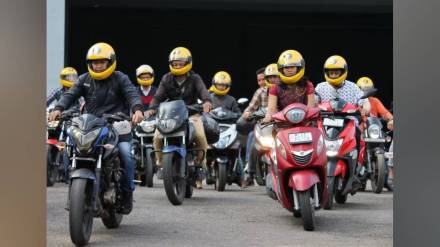 Maharashtra and Vidarbha app based taxi unions warn of agitation against two wheeler taxis Nagpur