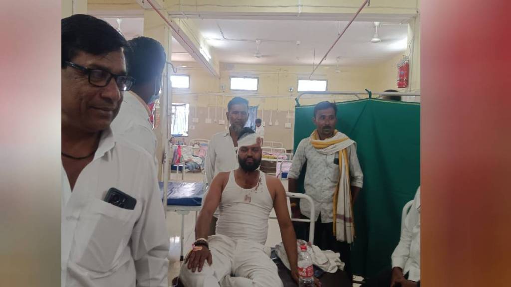 BJP worker beaten up in Deulghat buldhana news BJP worker beaten up in Deulghat buldhana news