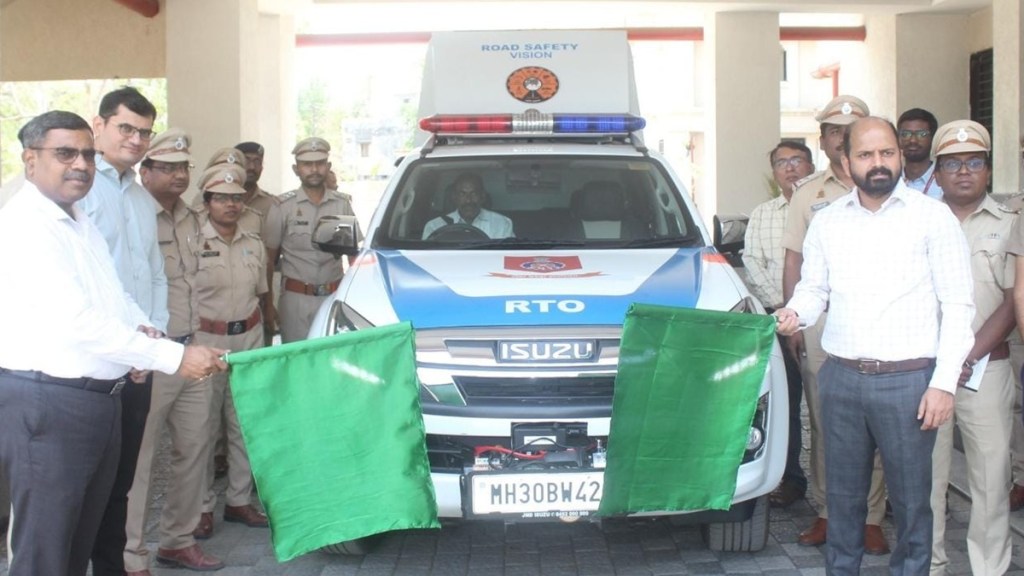akola road safety vision vehicle