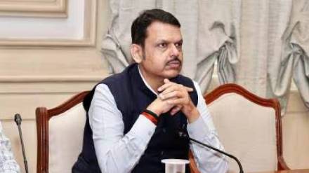 High Court summons Chief Minister Devendra Fadnavis