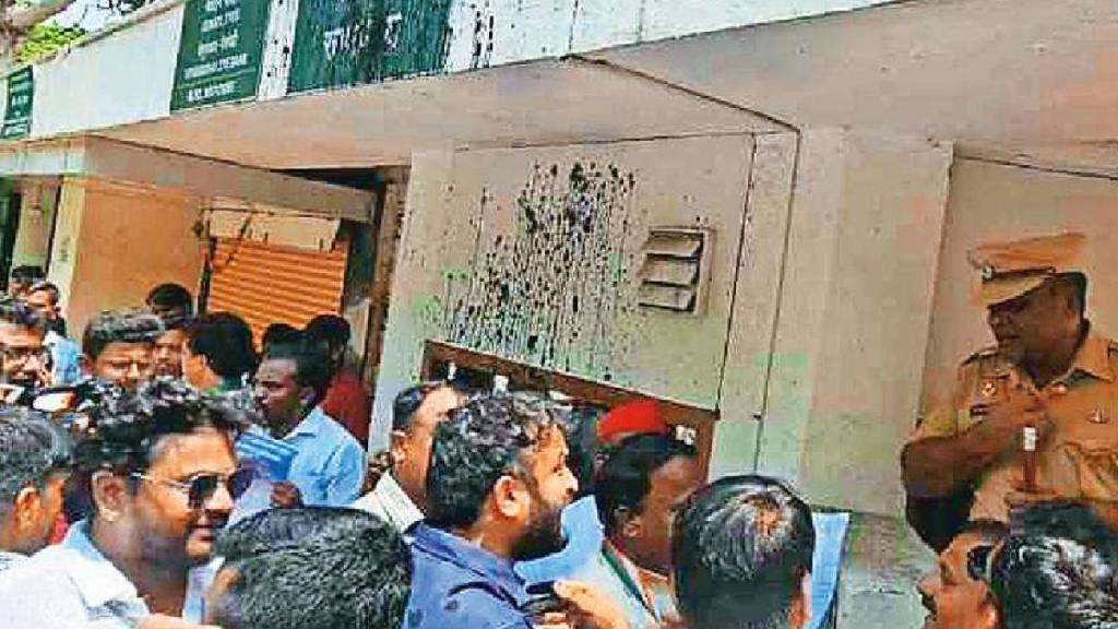 Devendra Fadnavis statement regarding Dinanath Mangeshkar Hospital Mumbai news Devendra Fadnavis statement regarding Dinanath Mangeshkar Hospital Mumbai news