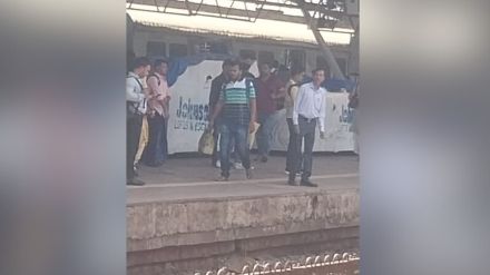 work on stalled escalator at Dombivli railway station will get momentum