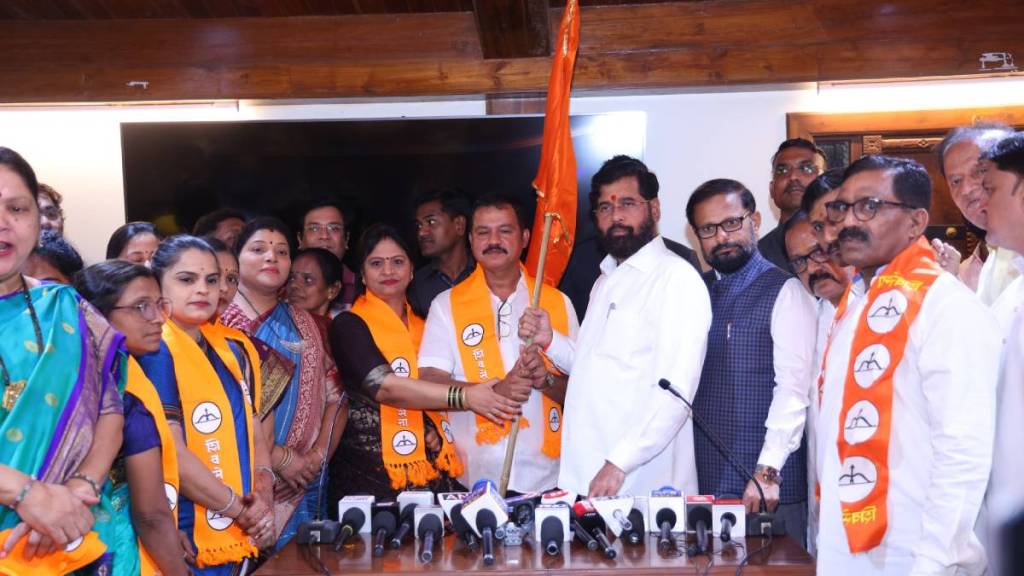 Eknath Shinde attack on Uddhav Thackeray