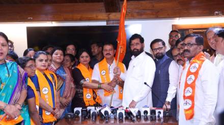 Eknath Shinde attack on Uddhav Thackeray
