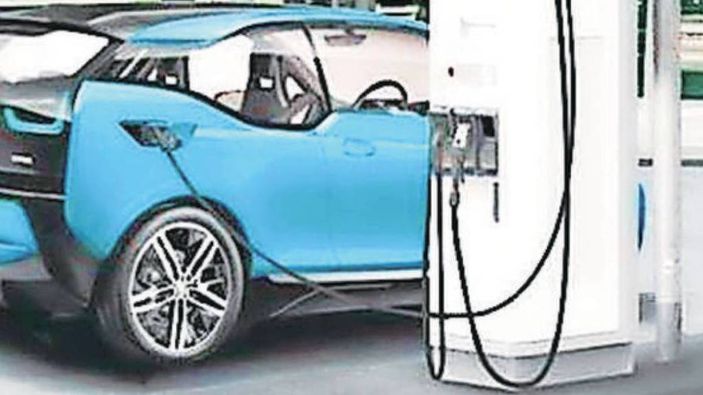Maharashtra electric vehicle policy 2025 news in marathi