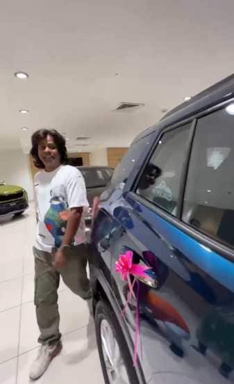 gaurav more buys new car