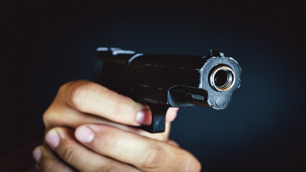 pune crime hadapsar gang firing one injured