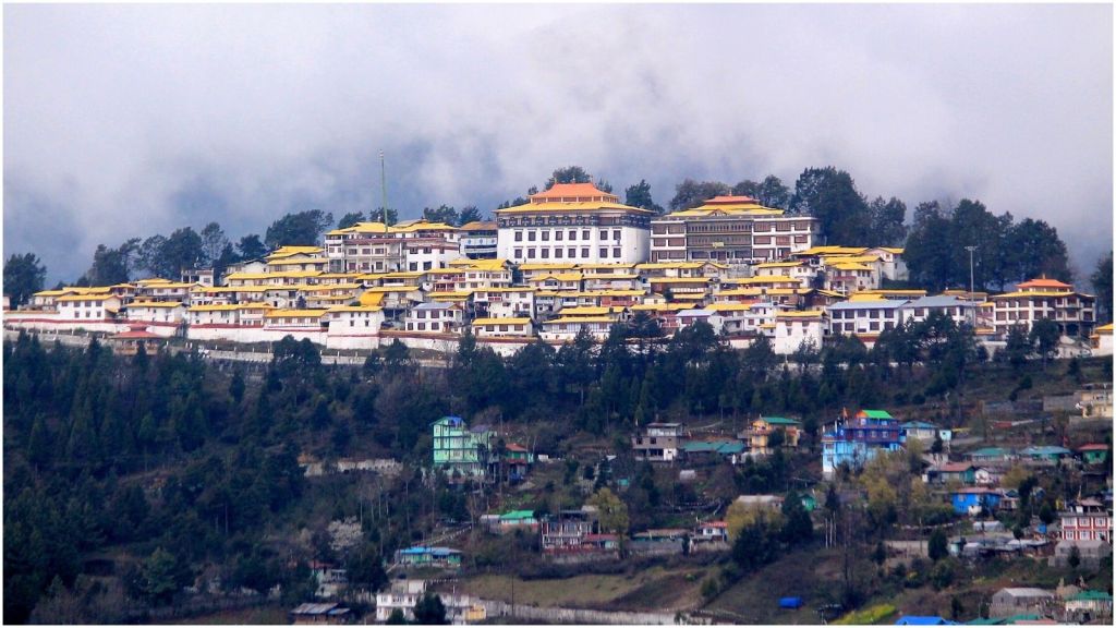 Three hill stations in India like Kashmir