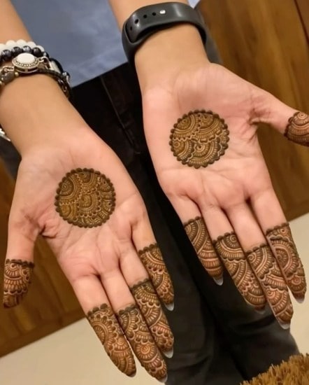Minimal mehndi for western dress