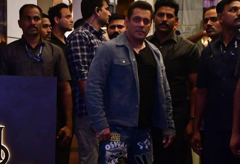 Bollywood Actors in Salman Khan Eid Party