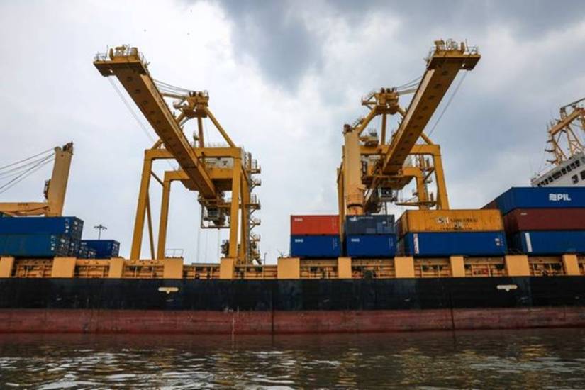 What does India export to America?