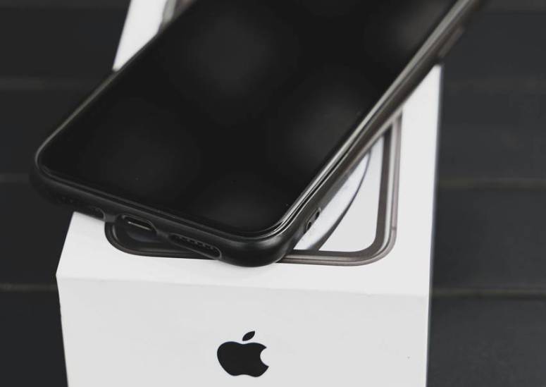 iPhone Price in Pakistan