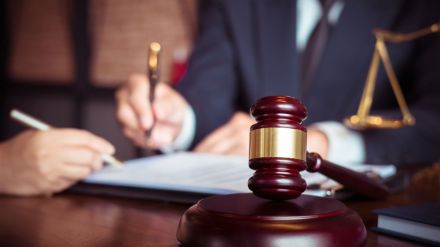 importance of judicial remarks outside court orders