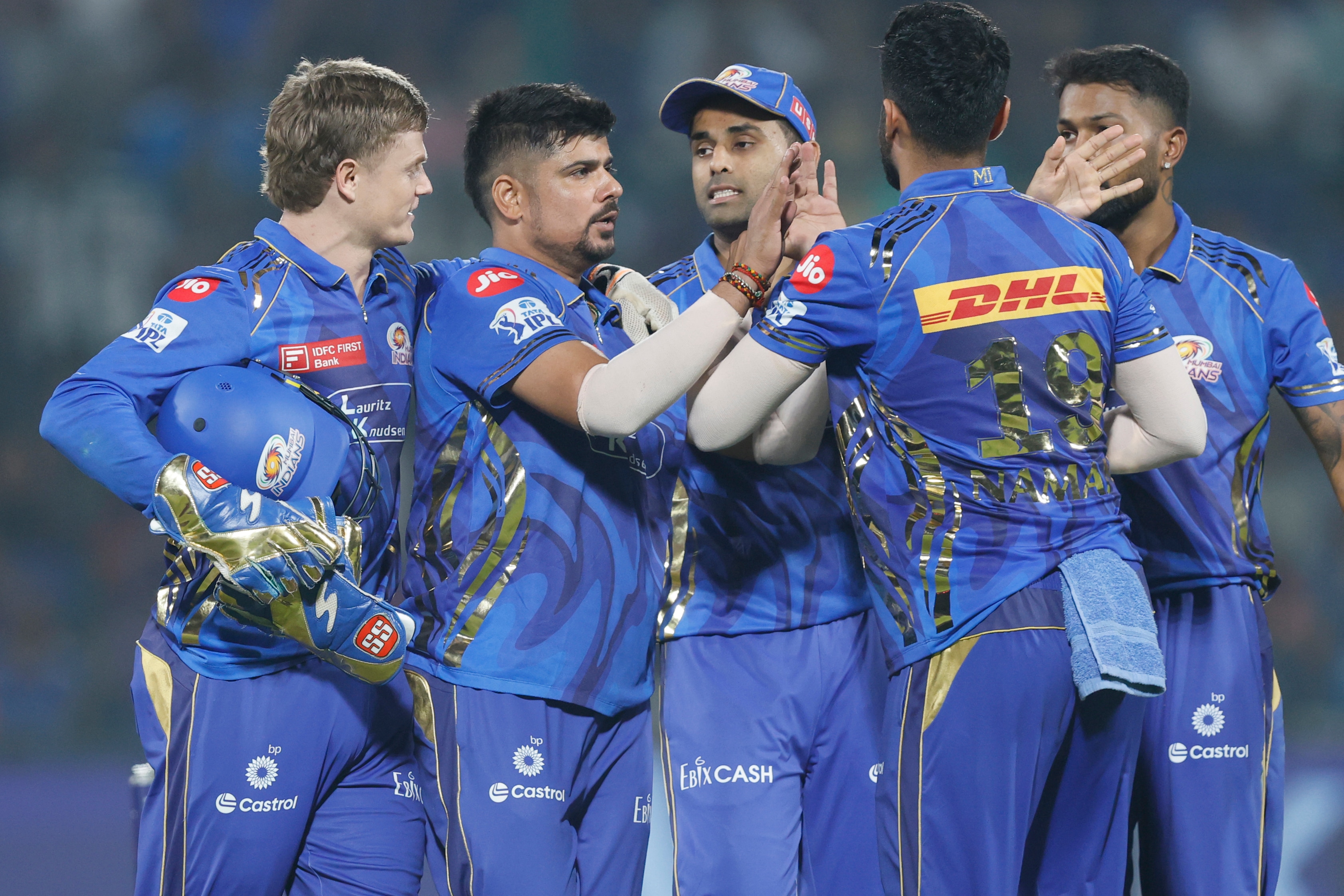 IPL 2025: “शूर जवानांना मानाचा मुजरा”, भारतीय सैनिकांसाठी MI-RCB-CSK सह आयपीएल फ्रॅंचायझींची खास पोस्ट