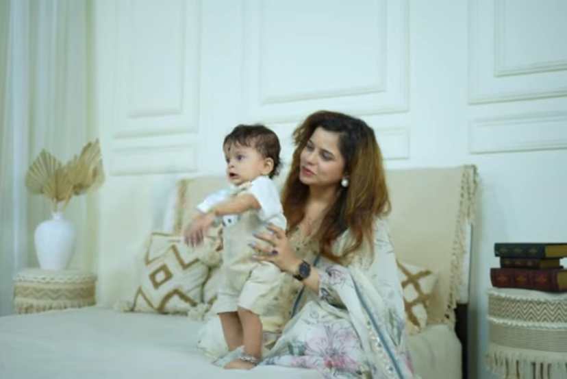 marathi singer kartiki gaikwad shares baby boy photos