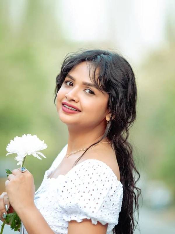 marathi actress Apurva gore new photoshoot