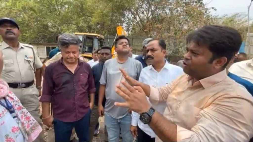ghodbunder resident over environmental concerns