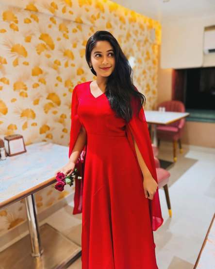 zee marathi savalyachi janu savali fame prapti redkar real life updates