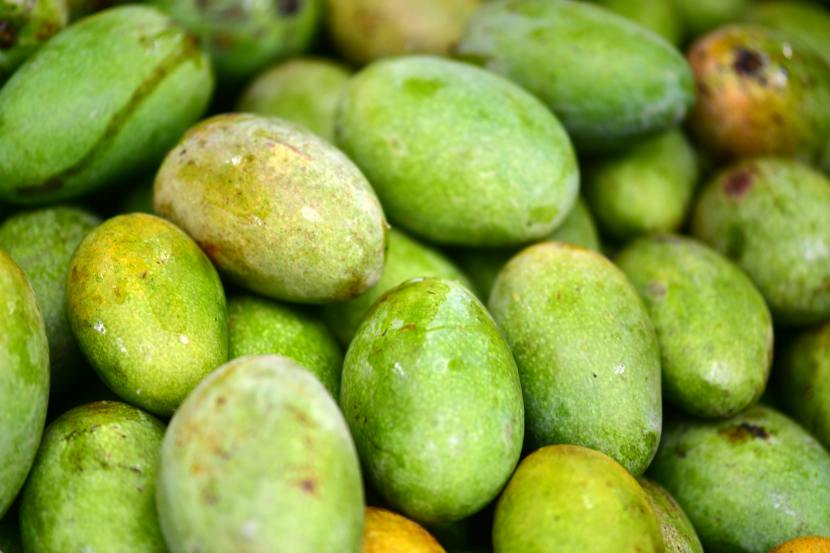 10 Delicious Mango Chutneys You Must Try This Summer with various ingrediants across different regions